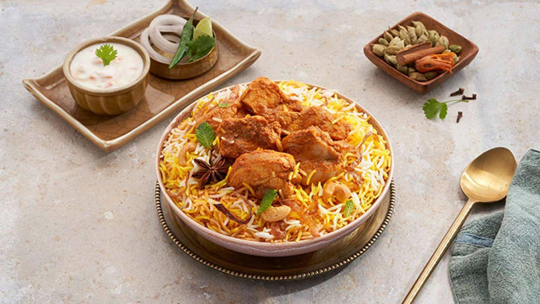 CHICKEN BONELESS BIRYANI