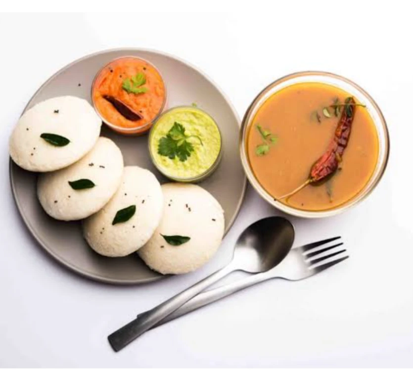 IDLI  4 Pcs