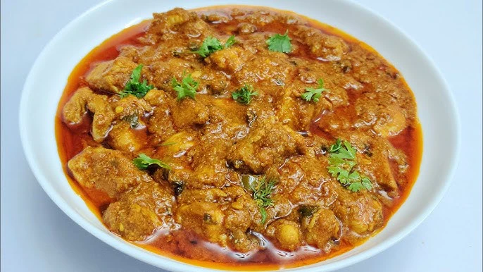 CHICKEN CURRY BONELESS