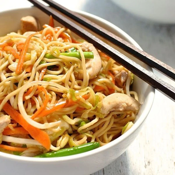 SOFT NOODLES CHICKEN